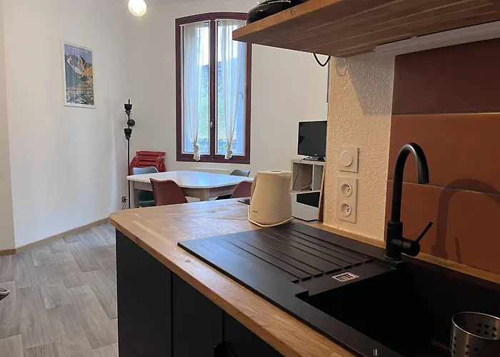 Appartamento Rénové Proche Des Remontées Mécaniques, Idéal Pour 4 Personnes - Fr-1-812-149 *